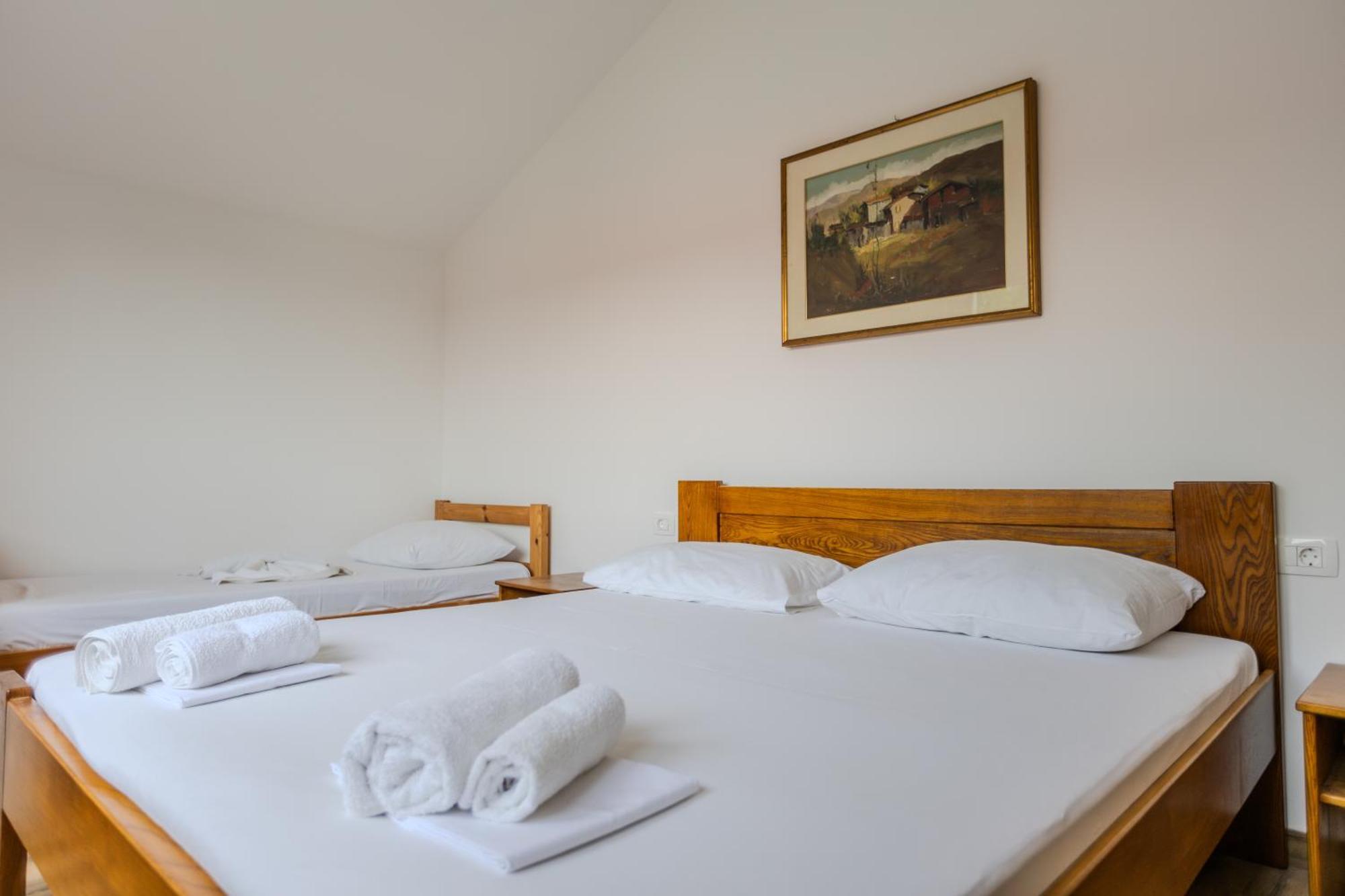 Apartments Lorena Privlaka  Bagian luar foto