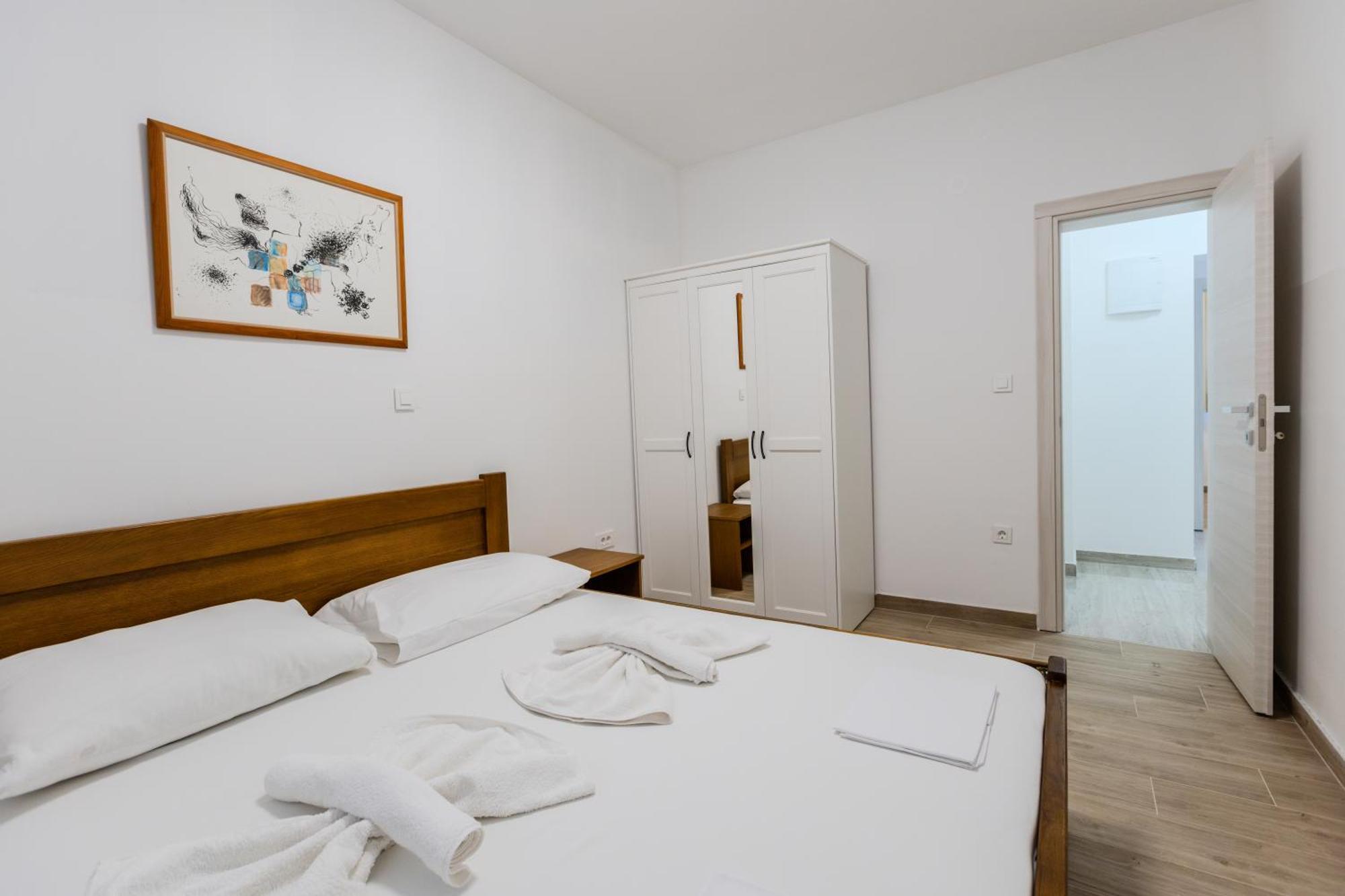 Apartments Lorena Privlaka  Bagian luar foto